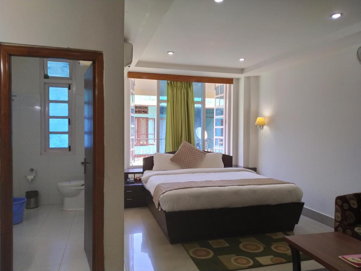Hotel Sc Continental Itanagar Luaran gambar